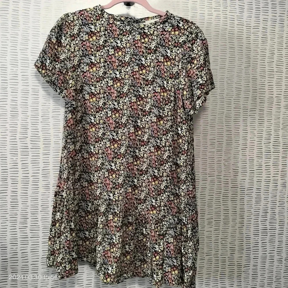 LOFT Size SP Short Sleeves Floral Ruffle Hem Boho Lightweight Short Dress - Picture 2 of 12